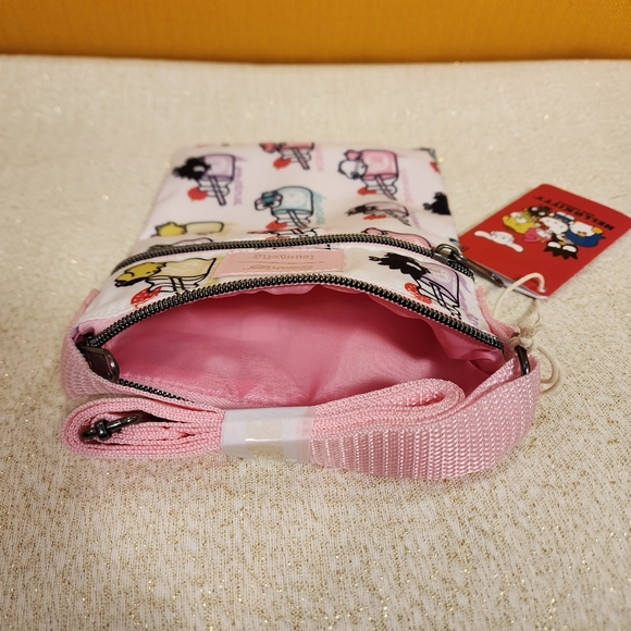 Loungefly Sanrio Hello Kitty And Friends Drinks Pink AOP Passport Bag NEW - Picture 8 of 9